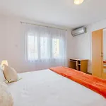 Appartamento Marko St - Three Bedroom With Balcony And Garden View Spalato