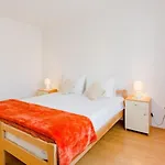 Appartamento Marko St - Three Bedroom With Balcony And Garden View *