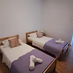 Appartamento Marko St - Three Bedroom With Balcony And Garden View *