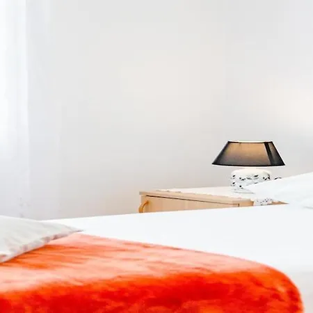 Appartamento Marko St - Three Bedroom With Balcony And Garden View Spalato